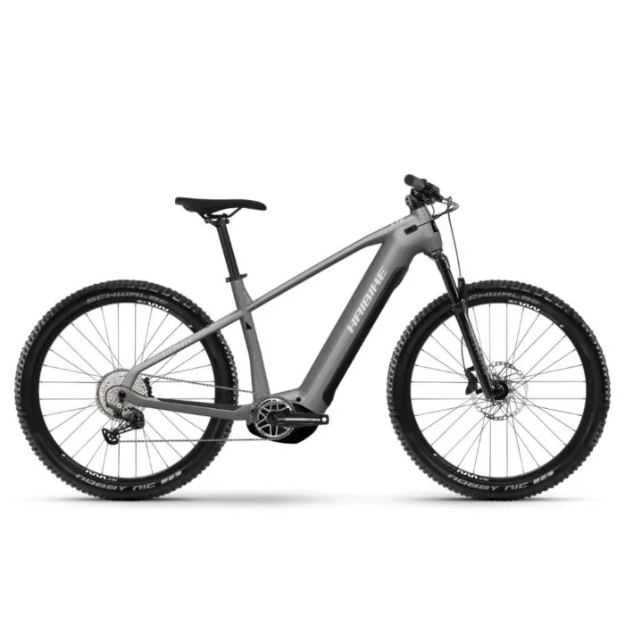 Graues E-Mountainbike mit Elektroantrieb, Hardtail-Rahmen, Scheibenbremsen und Geländereifen